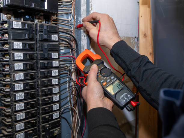 Best Affordable Emergency Electrician  in Vinton, IA